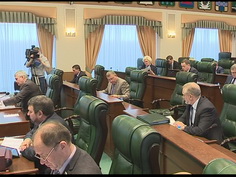 Более 16 миллиардов рублей на здоровье граждан, и в областном парламенте появится комиссия по регламенту и депутатской этике. Состоялось пленарное заседание Законодательного Собрания Тверской области