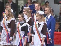 Последний звонок прозвенел для выпускников Тверской области