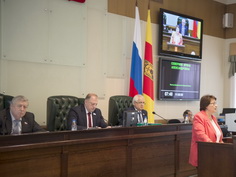 Областной парламент внес изменения в бюджет-2017