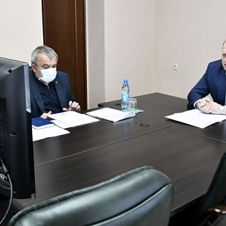 Областной парламент проводит видеоселекторы на тему поправок к Конституции