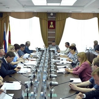 Депутаты обсудили изменения в Устав Тверской области