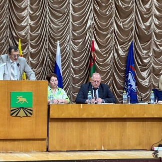 Глава Оленинского округа отчитался перед жителями