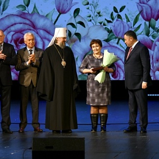 В Твери прошло торжественное мероприятие, посвященное Дню матери