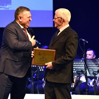 Александр Клиновский принял участие в церемонии награждения победителей конкурса «Человек года»