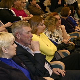 Работников образования Тверской области поздравили с профессиональным праздником