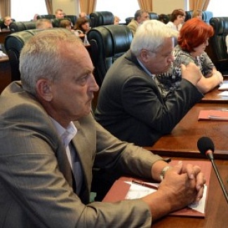 В областном парламенте прошла презентация доклада о состоянии регионального законодательства