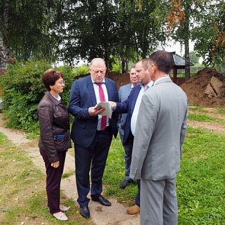 Зубцов: без участия депутатов областного парламента некоторые проблемы не решить