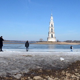 Профессор Белоцерковский прочитал лекцию в стенах областного парламента