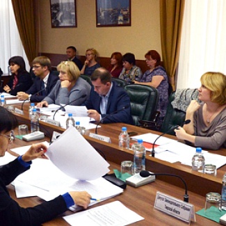 Комитет работает над законами в сфере прав человека