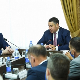 Губернатор Игорь Руденя провел встречу с фракцией партии «Единая Россия» в Законодательном Собрании Тверской области