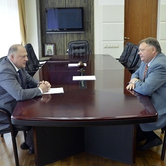 Состоялась рабочая встреча Сергея Голубева с председателем Тверской городской Думы Евгением Пичуевым