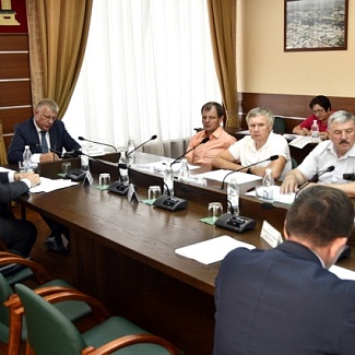 Состоялось заседание постоянного комитета по транспорту и жилищно-коммунальному комплексу