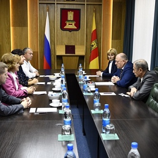 Сергей Голубев обсудил с тверскими учителями вопросы развития физкультуры и спорта в школах