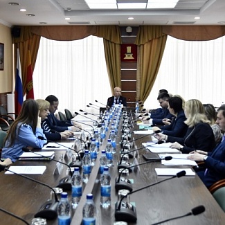 Состоялось заседание постоянного комитета по бюджету и налогам