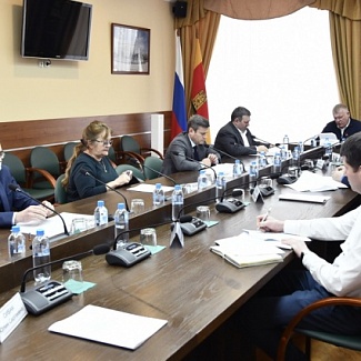 Состоялось очередное заседание постоянного комитета по транспорту и жилищно-коммунальному комплексу