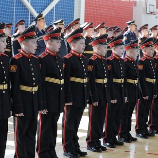 В Тверском суворовском военном училище состоялась торжественная церемония посвящения в суворовцы