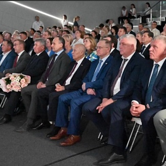 Депутаты Законодательного Собрания Тверской области поздравляют с юбилеями парламентов своих коллег из других регионов