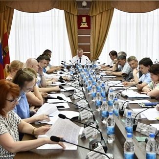 Состоялось заседание комитета по транспорту и жилищно-коммунальному комплексу