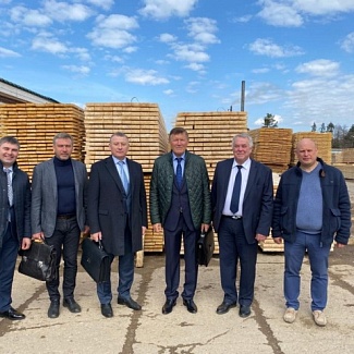 В Пено прошло совещание по теме «Развитие деревообрабатывающей промышленности в Тверской области»