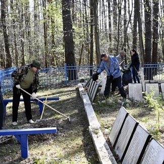 Мы этой памяти верны…